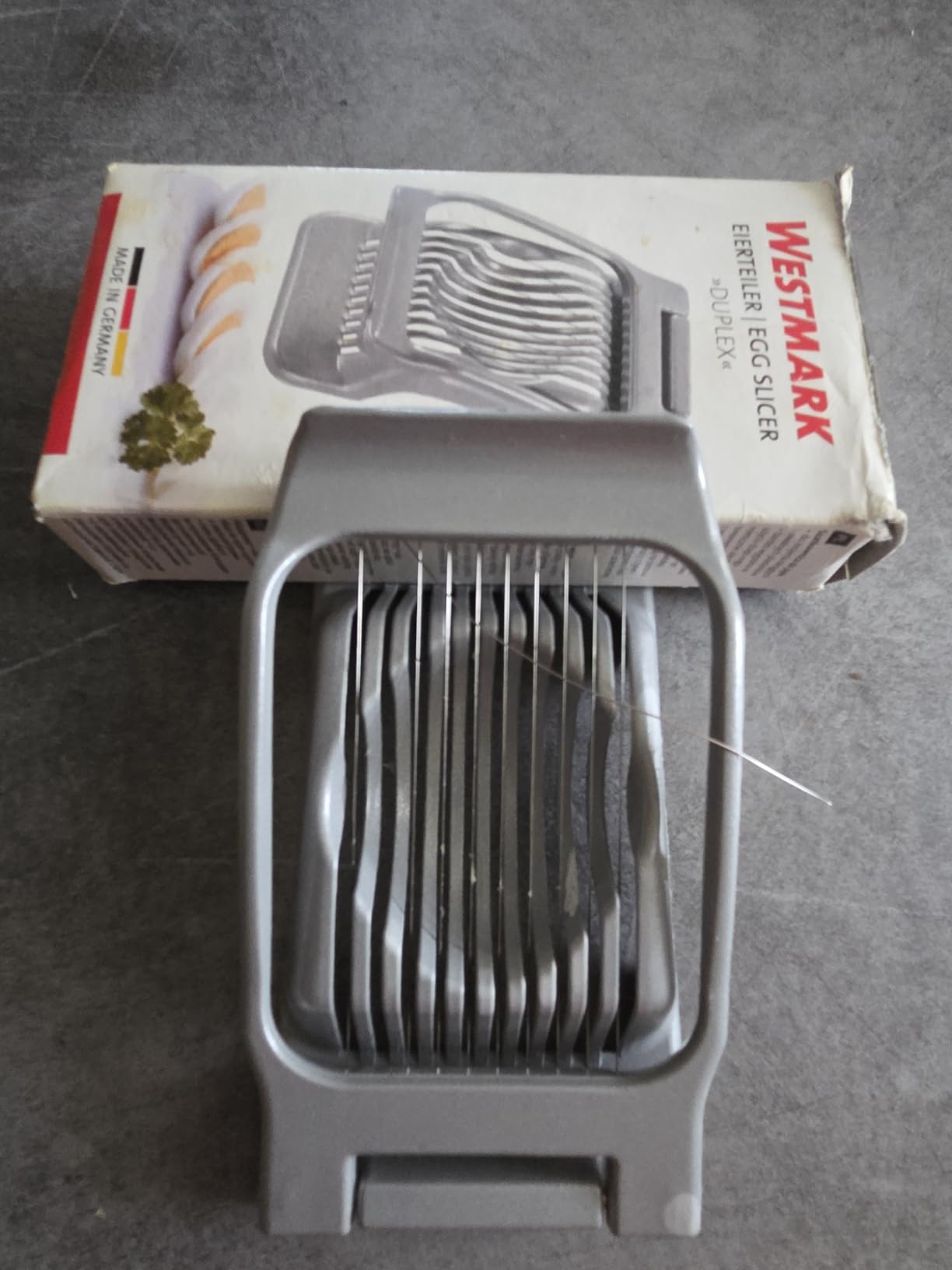 Bon produit, nettoyage un peu délicat