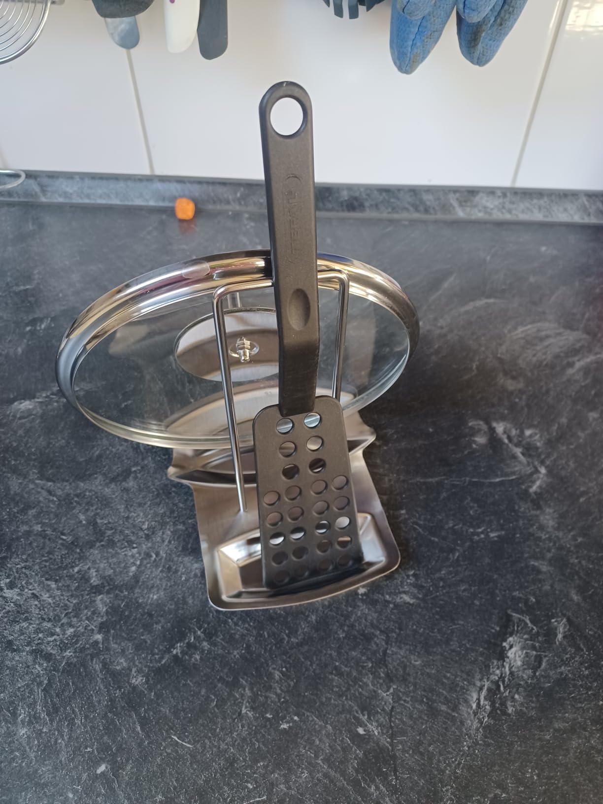 Enfin de l'ordre près de la cuisinière