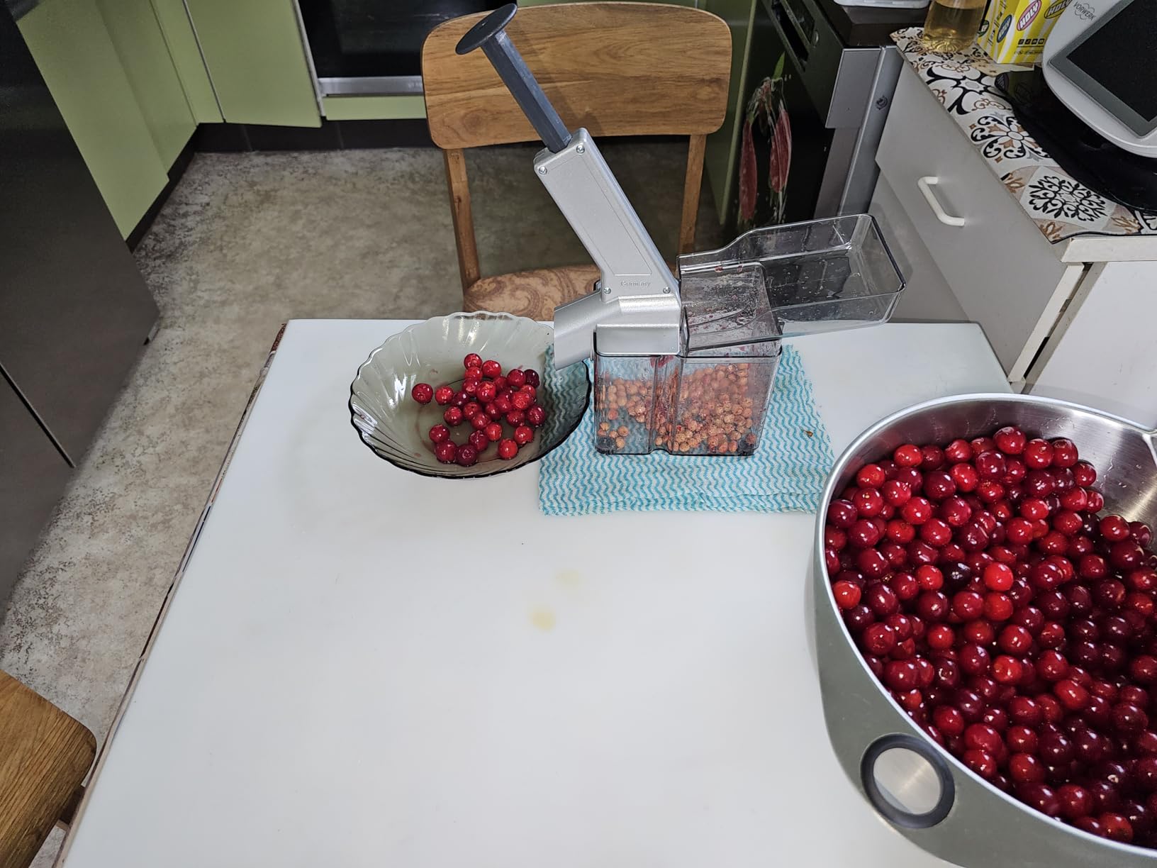 Récolte de cerises dénoyautée en un clin d'œil